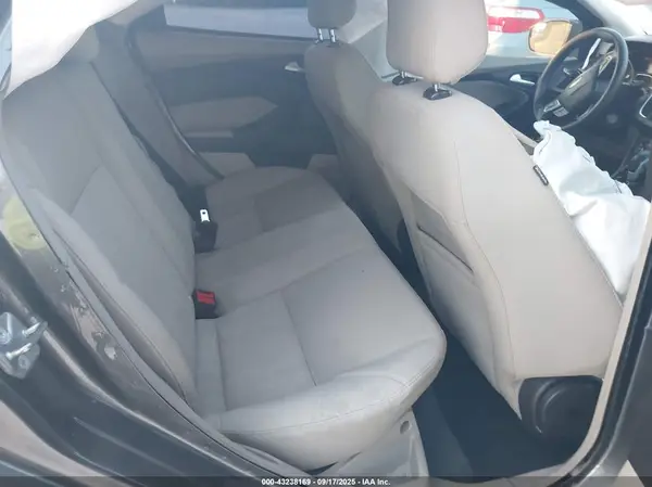 1FADP3FE2JL259242 2018 FORD FOCUS - Image 8