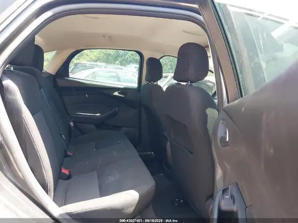 1FADP3FE2JL259581 2018 FORD FOCUS - Image 8