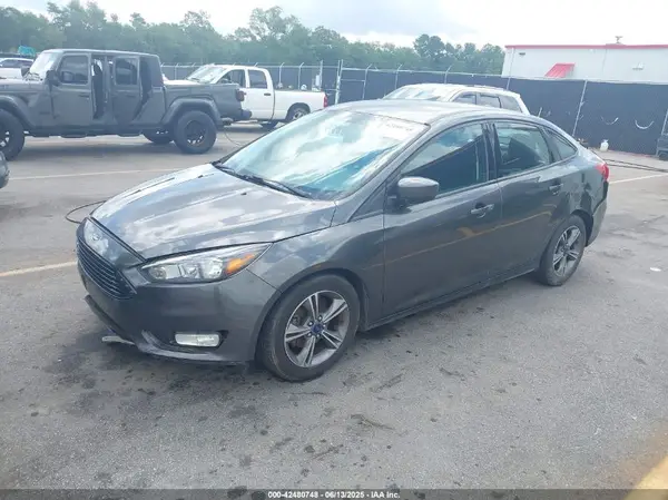 1FADP3FE2JL263954 2018 FORD FOCUS - Image 2