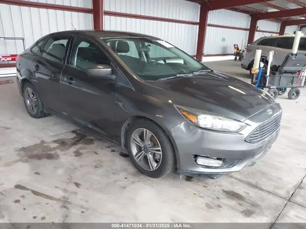 1FADP3FE2JL271259 2018 FORD FOCUS - Image 1
