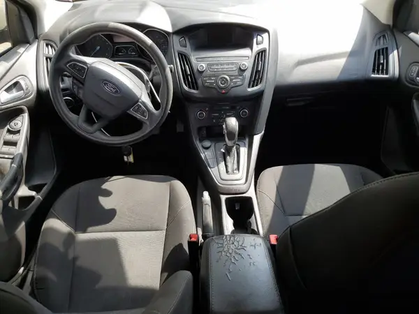 1FADP3FE2JL275215 2018 FORD FOCUS - Image 8
