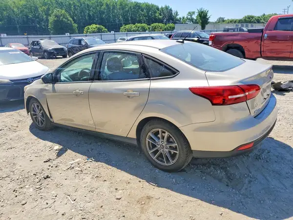 1FADP3FE2JL275456 2018 FORD FOCUS - Image 2