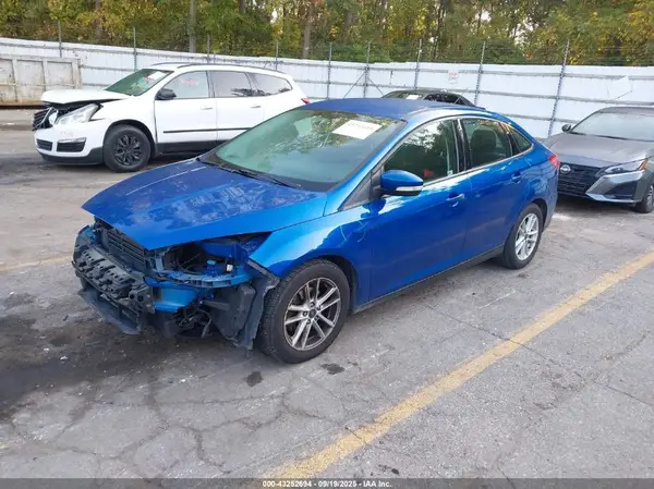 1FADP3FE2JL290233 2018 FORD FOCUS - Image 2