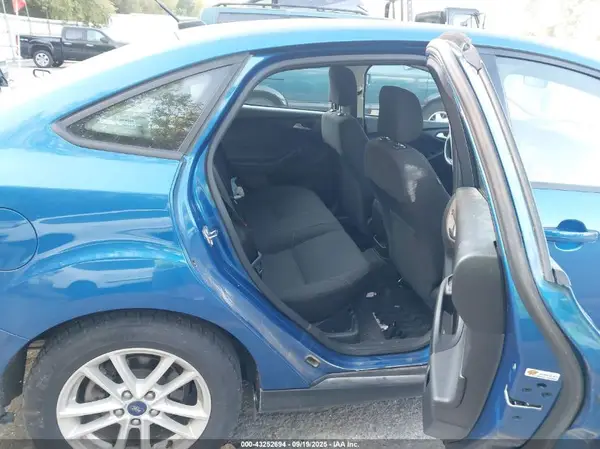1FADP3FE2JL290233 2018 FORD FOCUS - Image 8