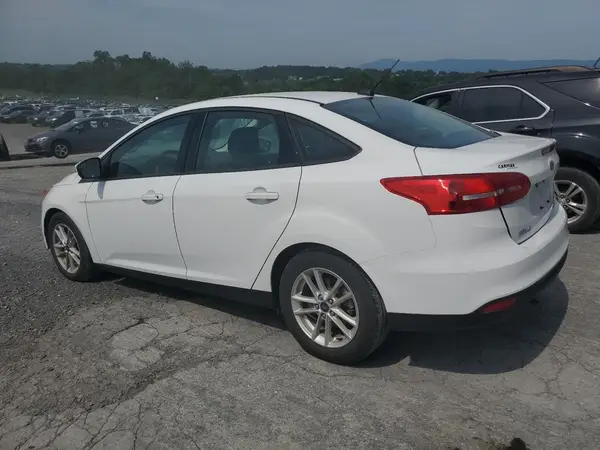 1FADP3FE2JL299532 2018 FORD FOCUS - Image 2