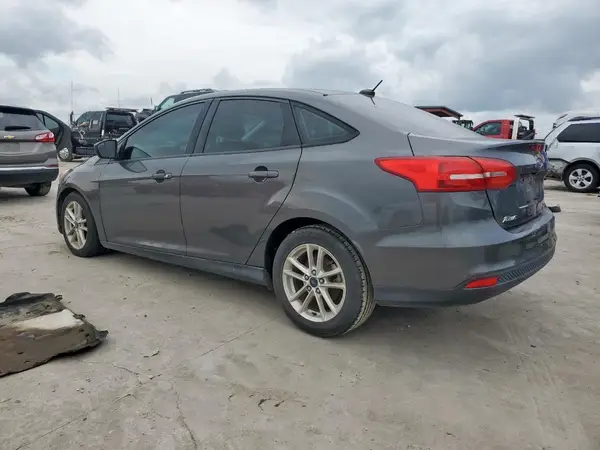 1FADP3FE2JL303059 2018 FORD FOCUS - Image 2