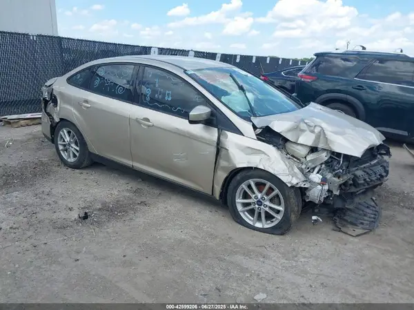1FADP3FE2JL311761 2018 FORD FOCUS - Image 1