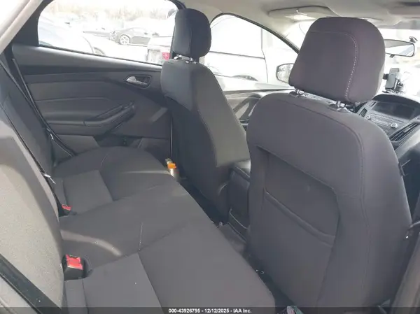 1FADP3FE2JL318614 2018 FORD FOCUS - Image 8