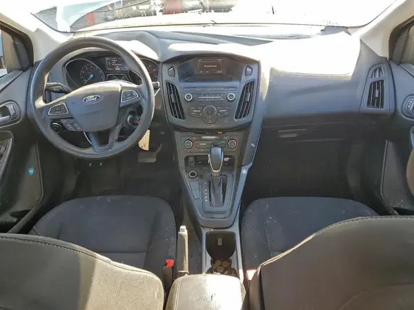 1FADP3FE2JL322582 2018 FORD FOCUS - Image 8