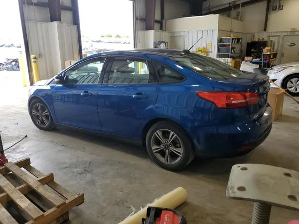 1FADP3FE2JL332464 2018 FORD FOCUS - Image 2
