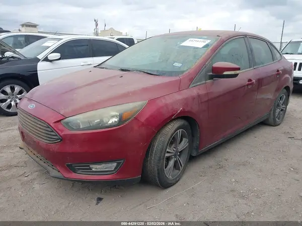 1FADP3FE3GL258061 2016 FORD FOCUS - Image 2