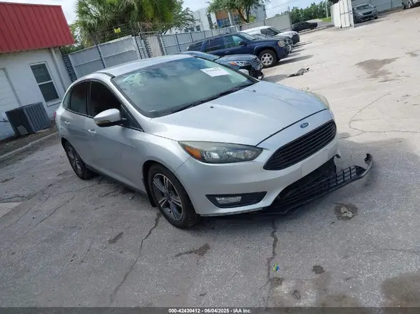 1FADP3FE3GL280819 2016 FORD FOCUS - Image 1