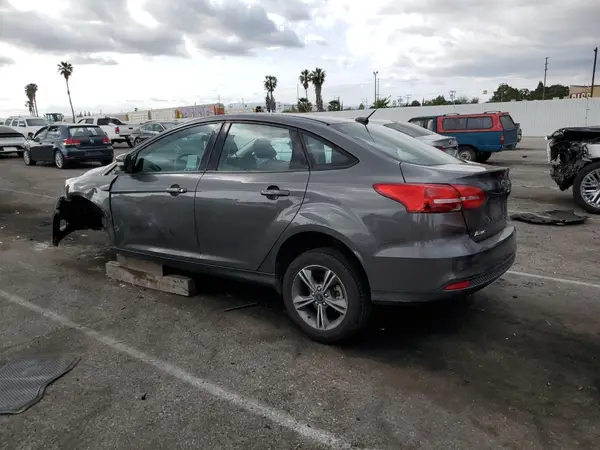 1FADP3FE3HL235896 2017 FORD FOCUS - Image 2