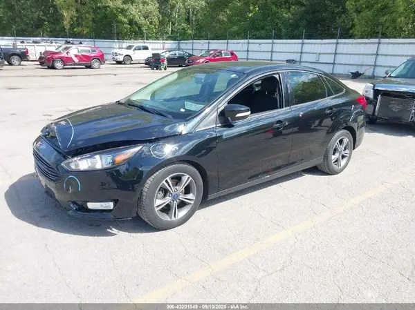 1FADP3FE3HL274567 2017 FORD FOCUS - Image 2