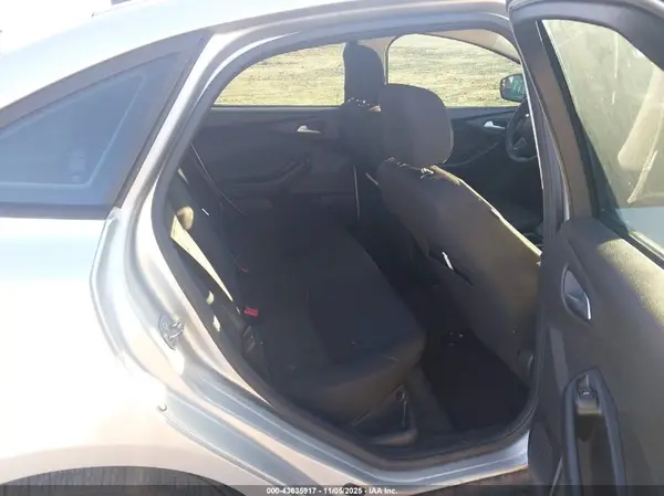1FADP3FE3HL274794 2017 FORD FOCUS - Image 8