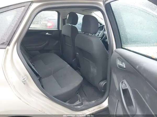 1FADP3FE3HL289053 2017 FORD FOCUS - Image 8
