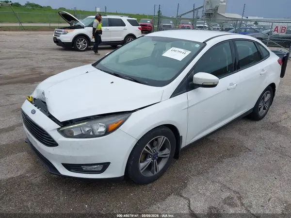 1FADP3FE3HL331818 2017 FORD FOCUS - Image 2