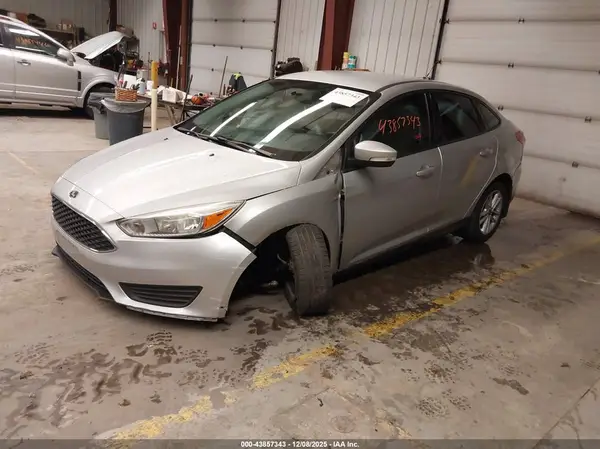 1FADP3FE3JL200264 2018 FORD FOCUS - Image 2
