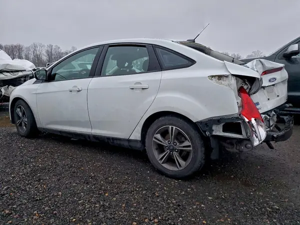 1FADP3FE3JL201317 2018 FORD FOCUS - Image 2