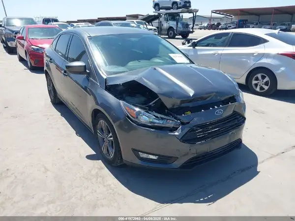 1FADP3FE3JL204220 2018 FORD FOCUS - Image 1