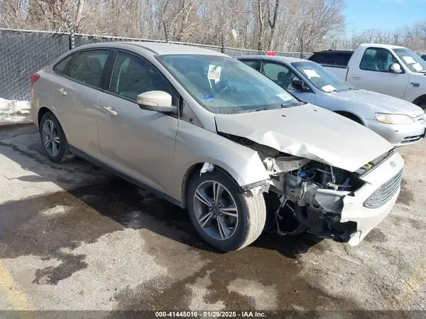 1FADP3FE3JL204394 2018 FORD FOCUS - Image 1