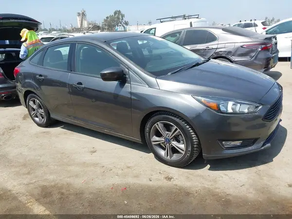 1FADP3FE3JL209062 2018 FORD FOCUS - Image 1