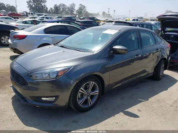 1FADP3FE3JL209062 2018 FORD FOCUS - Image 2