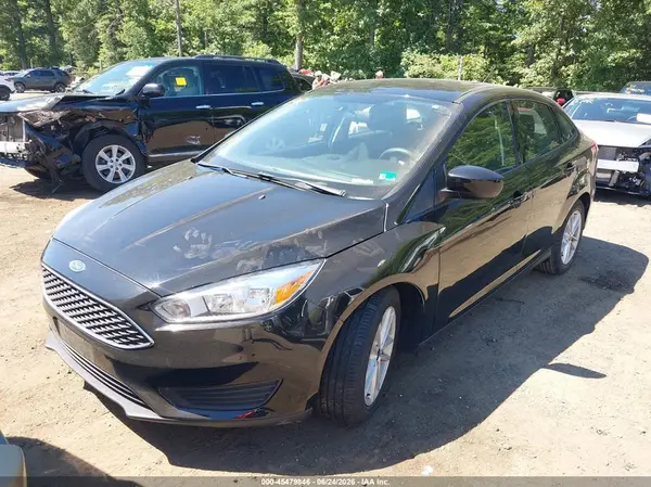 1FADP3FE3JL209451 2018 FORD FOCUS - Image 2