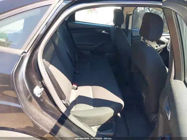 1FADP3FE3JL209451 2018 FORD FOCUS - Image 8