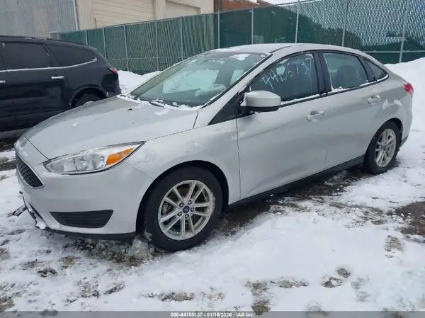 1FADP3FE3JL226279 2018 FORD FOCUS - Image 2