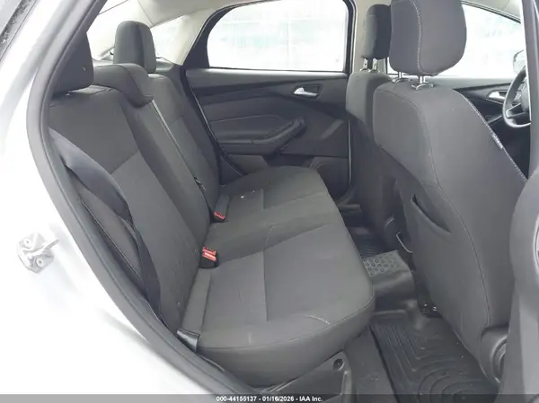 1FADP3FE3JL226279 2018 FORD FOCUS - Image 8