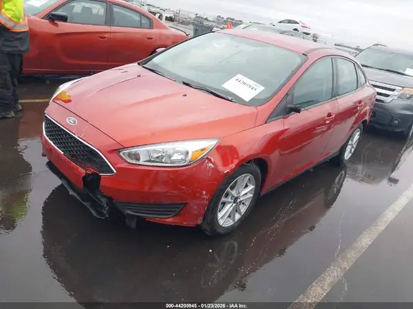 1FADP3FE3JL248735 2018 FORD FOCUS - Image 2