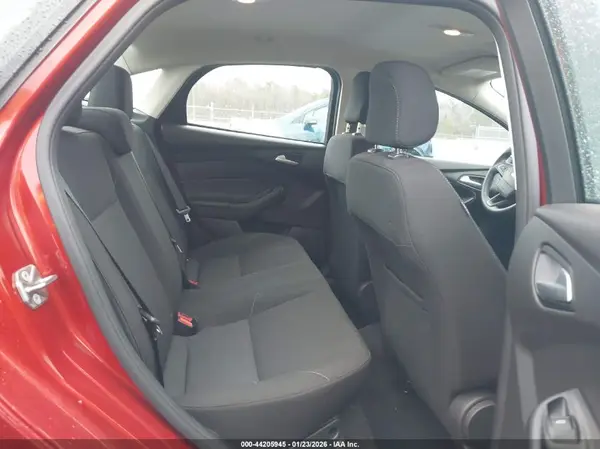 1FADP3FE3JL248735 2018 FORD FOCUS - Image 8