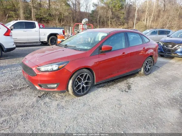 1FADP3FE3JL256981 2018 FORD FOCUS - Image 2