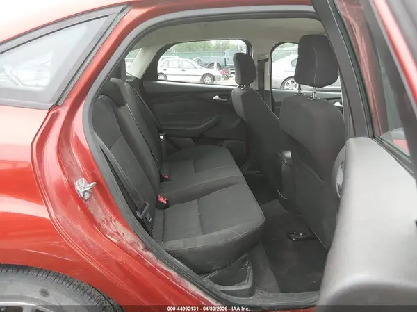 1FADP3FE3JL269908 2018 FORD FOCUS - Image 8