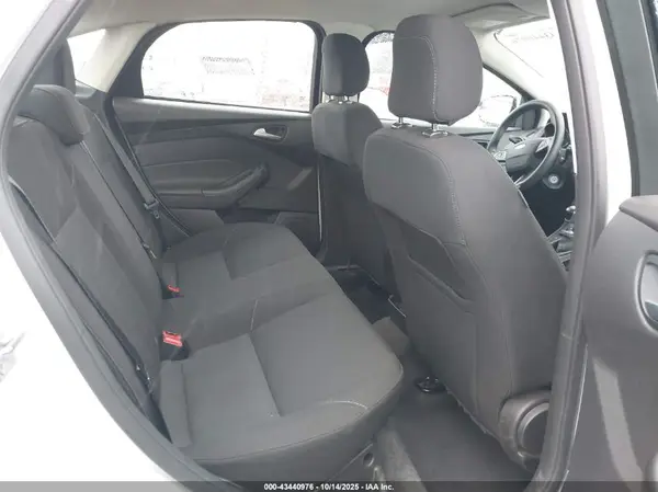 1FADP3FE3JL282965 2018 FORD FOCUS - Image 8