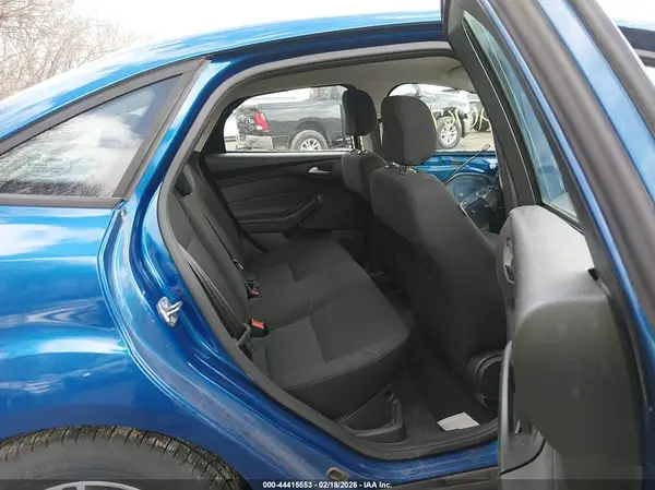 1FADP3FE3JL292329 2018 FORD FOCUS - Image 8