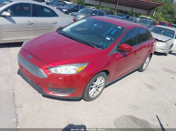 1FADP3FE3JL292637 2018 FORD FOCUS - Image 2
