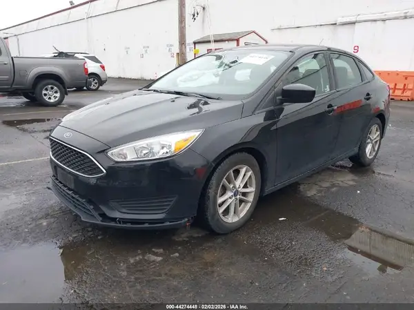 1FADP3FE3JL304642 2018 FORD FOCUS - Image 2