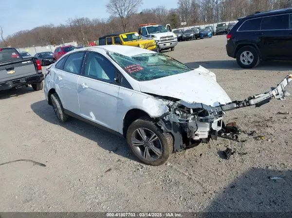 1FADP3FE3JL318623 2018 FORD FOCUS - Image 1