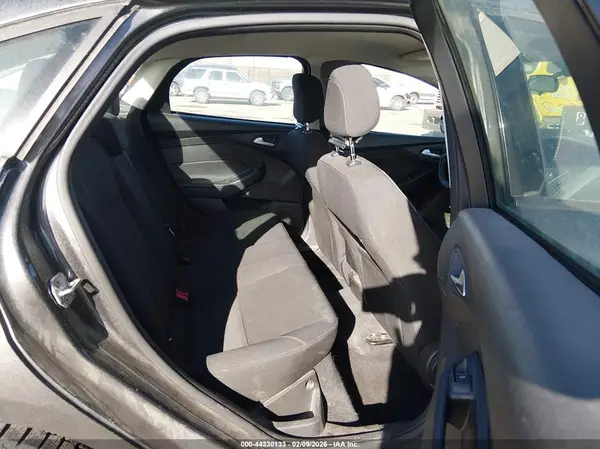 1FADP3FE3JL322283 2018 FORD FOCUS - Image 8