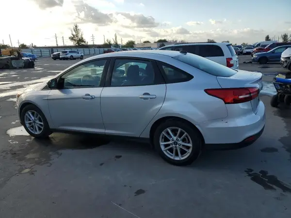 1FADP3FE3JL329590 2018 FORD FOCUS - Image 2