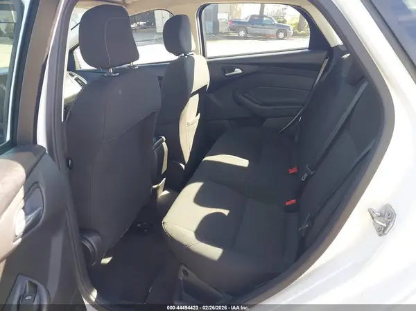 1FADP3FE3JL331470 2018 FORD FOCUS - Image 8