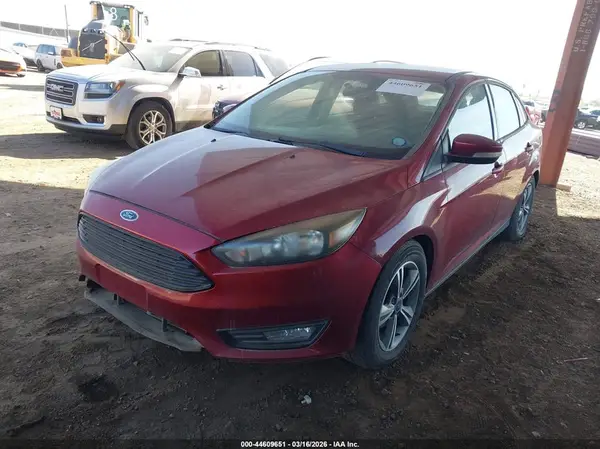 1FADP3FE4GL305775 2016 FORD FOCUS - Image 2