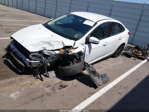 1FADP3FE4GL336881 2016 FORD FOCUS - Image 2