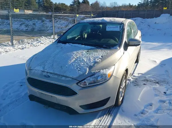 1FADP3FE4HL240265 2017 FORD FOCUS - Image 2