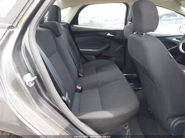 1FADP3FE4HL256952 2017 FORD FOCUS - Image 8