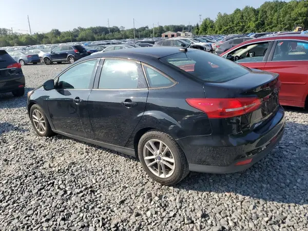 1FADP3FE4HL257261 2017 FORD FOCUS - Image 2