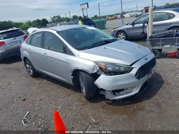 1FADP3FE4HL295573 2017 FORD FOCUS - Image 1