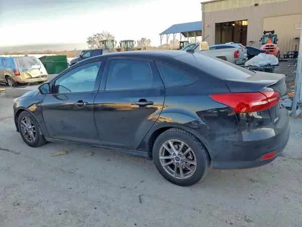 1FADP3FE4HL328801 2017 FORD FOCUS - Image 2